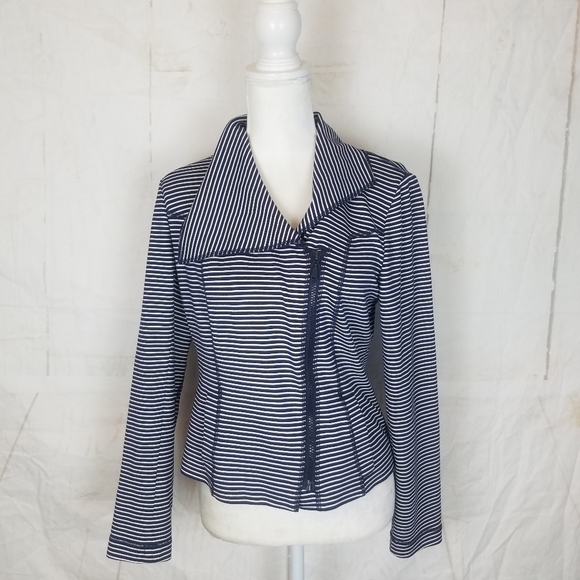 w by worth blue and white knit asymmetrical  zip striped jacket - Picture 1 of 8